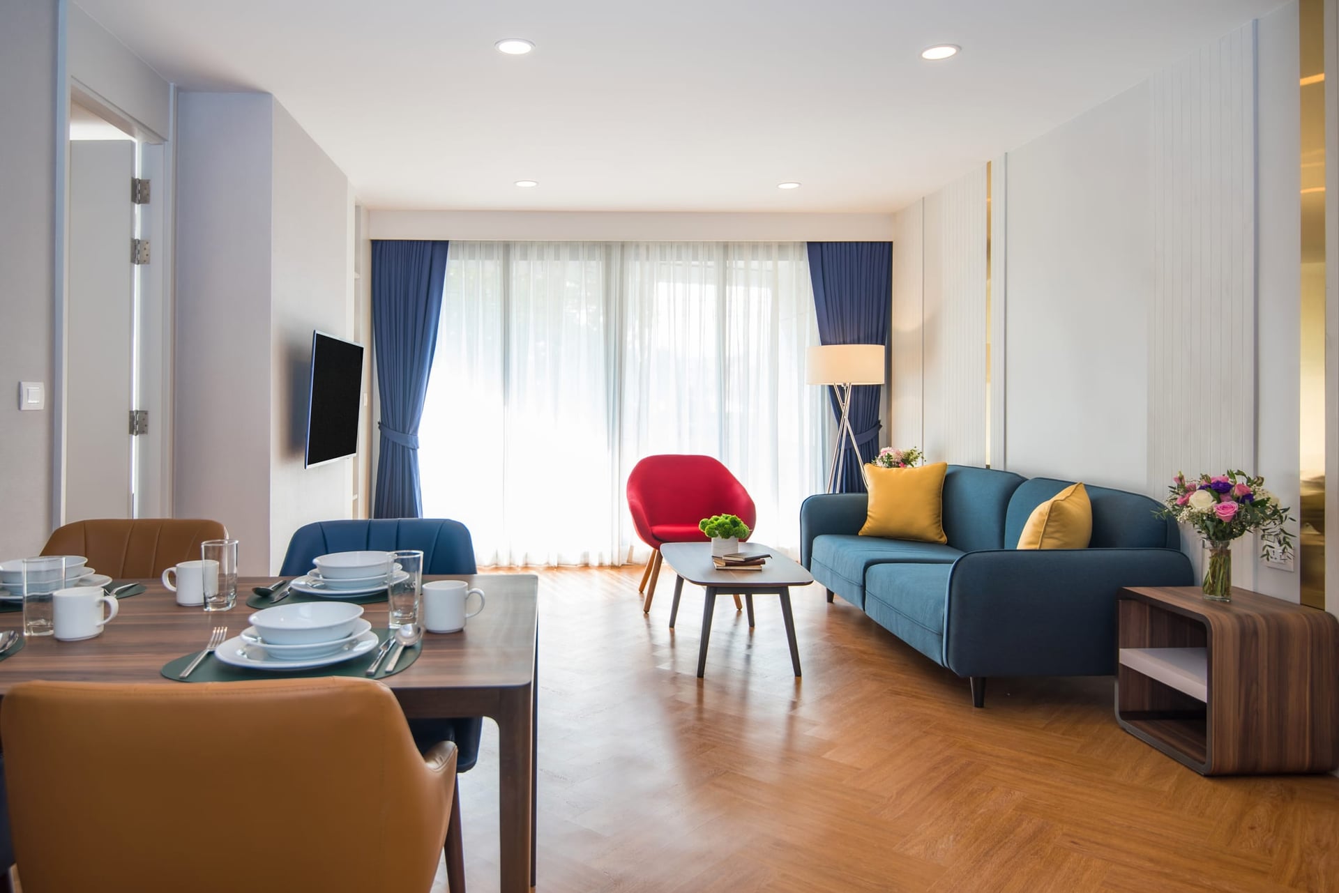 Living room in 1 Bedroom Executive at Amanta Sathorn