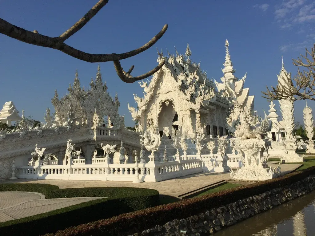 Golden Thai temple at sunrise