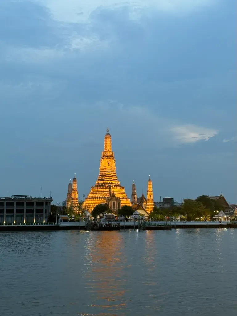 Bangkok night scene near Wat Arun with street food culture