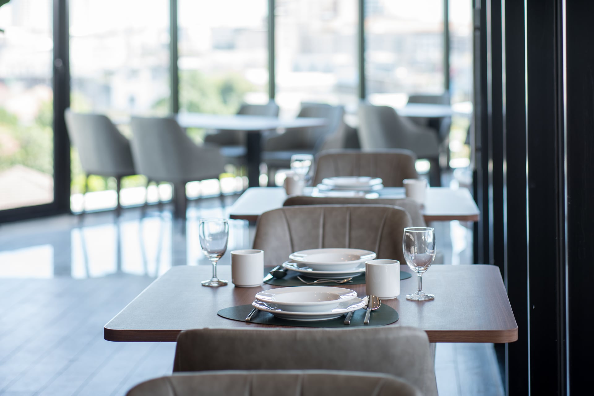 Amanta Sathorn Residence restaurant overlooking Bangkok