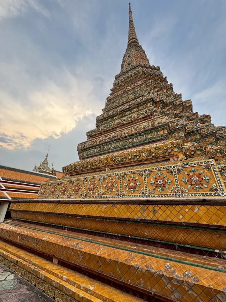 Cultural heritage tour at Wat Pho temple in Bangkok