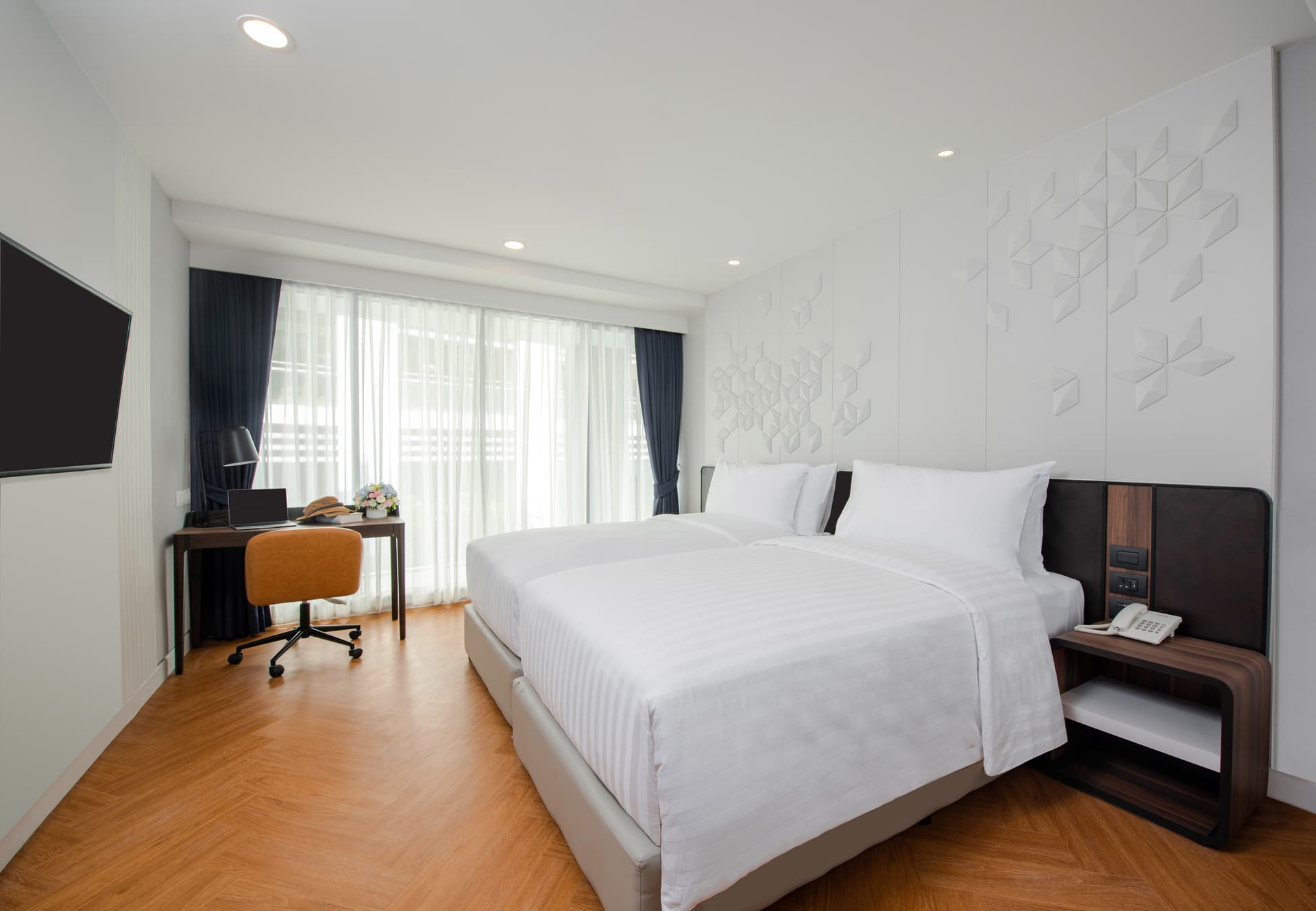Second bedroom in 2 Bedroom Deluxe at Amanta Sathorn